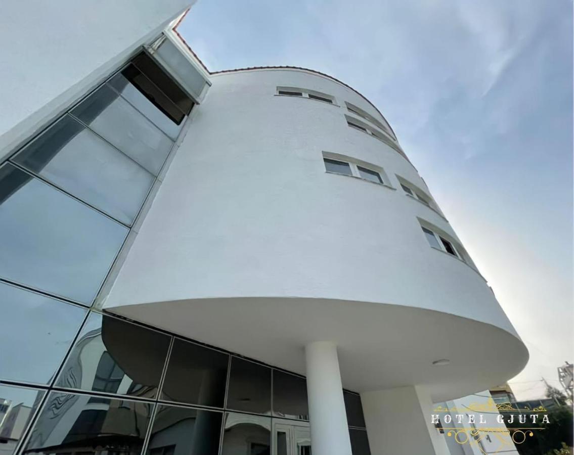 Hotel Gjuta Farke e Madhe Exteriör bild